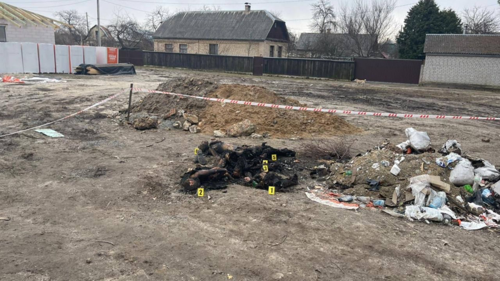 Буча. место где российские оккупанты&nbsp;пытались сжечь тела 6 убитых мирных жителей